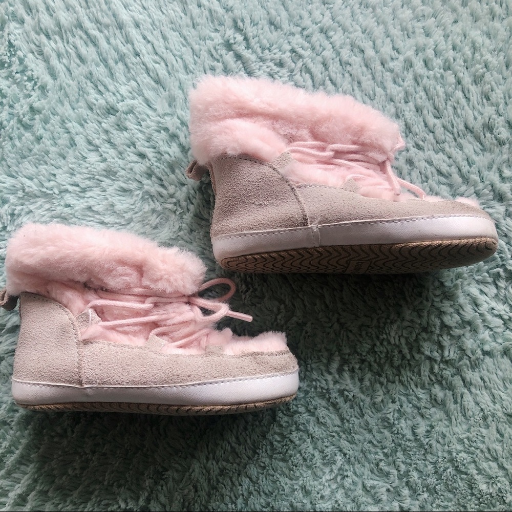 baby GAP Soft Bottom Boots size 18-24m